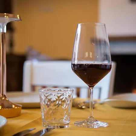 Il Moscardino Country 3*