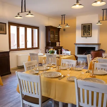 Il Moscardino Country 3*